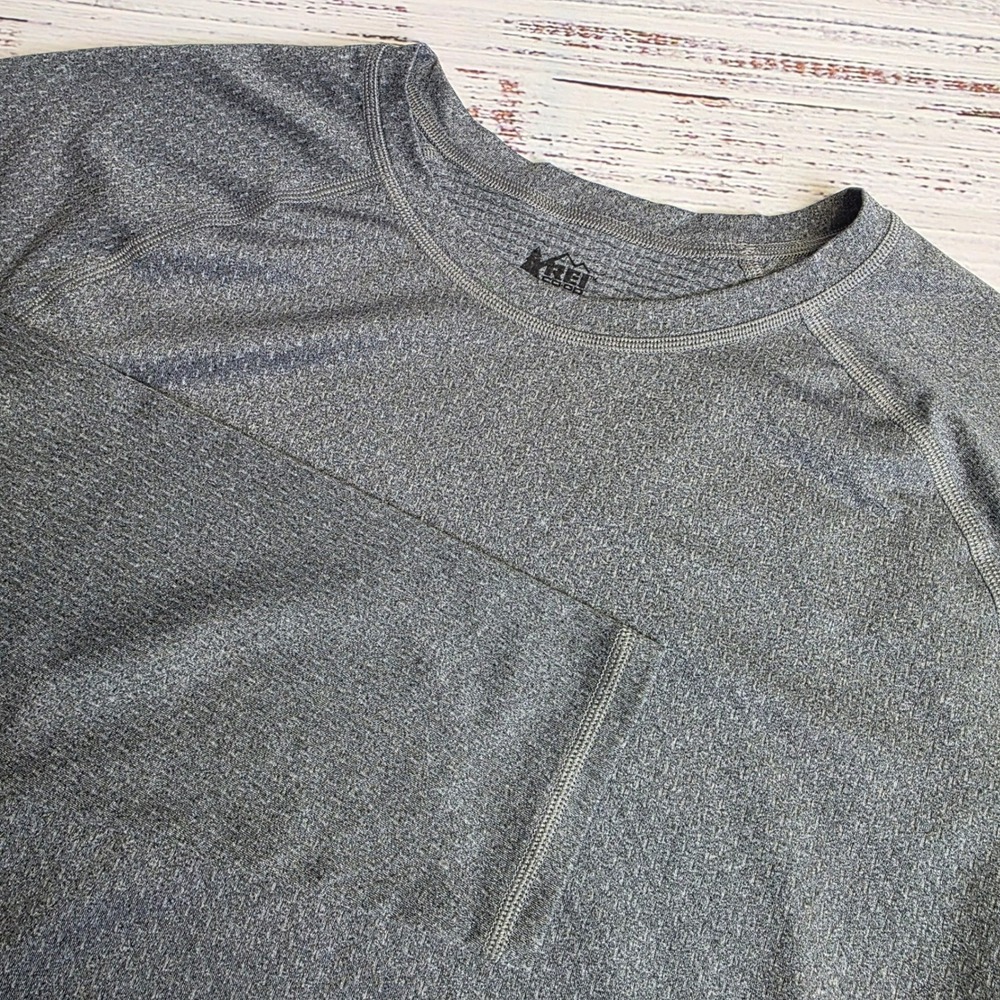 REI Co-op Mens Base Layer Long Sleeve Active Shirt Gray Heathered Large 153824